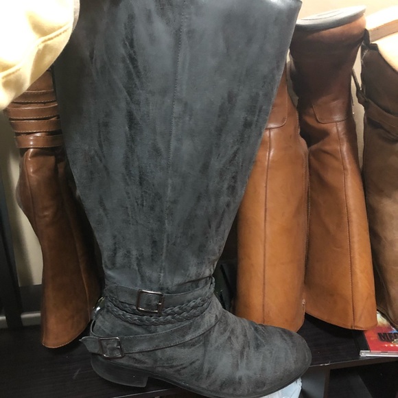 Shoes - Riding boots
